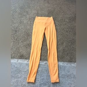 Lululemon Align Leggings Mango Dream  25 inch size 4! Good Condition!